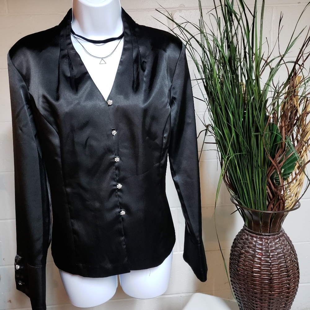 Dawn Joy, Shiny black blouse